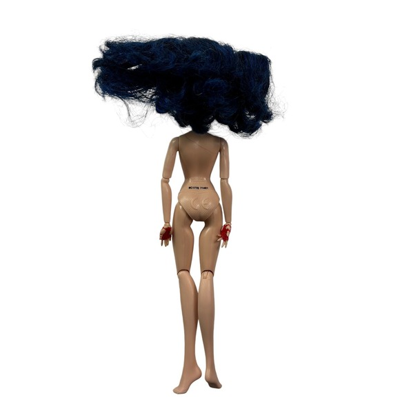 Disney Descendants Evie, Mc2 Adrienne, Wonder Woman Dolls & Monster High Luggage - Picture 5 of 16